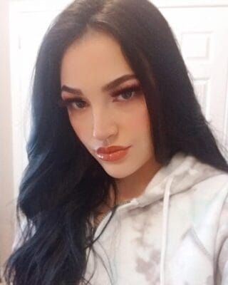 Dakota Edwards OnlyFans Deutschland - @bbykota