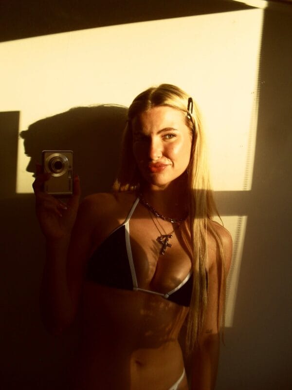 Chlo 3 OnlyFans Deutschland - @closcherries