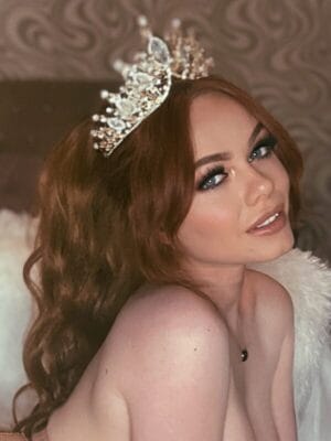 Ella Hughes OnlyFans Deutschland - @ellahughesxxx