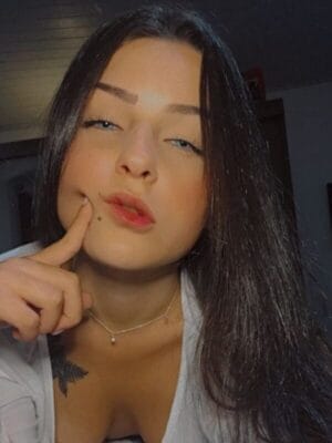 Emma Juicy OnlyFans Deutschland - @emmajuicyyy