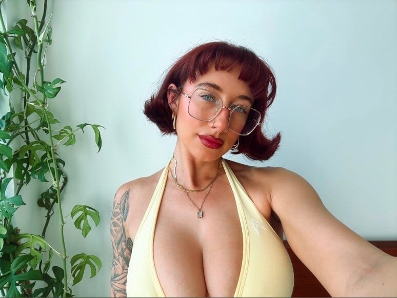 Molly Dixx OnlyFans Deutschland - @mollydixx
